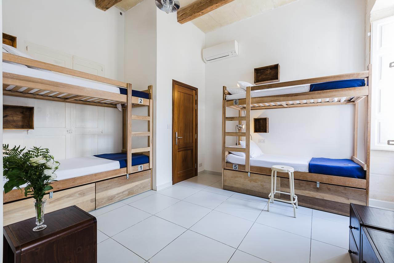 Posto Letto in Dormitorio Misto con 6 Letti e Accesso Spa